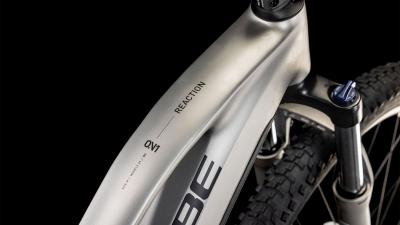 Cube Reaction Hybrid ONE 600 silver'n'black Gr&ouml;&szlig;e: Trapeze M Produktbild 1